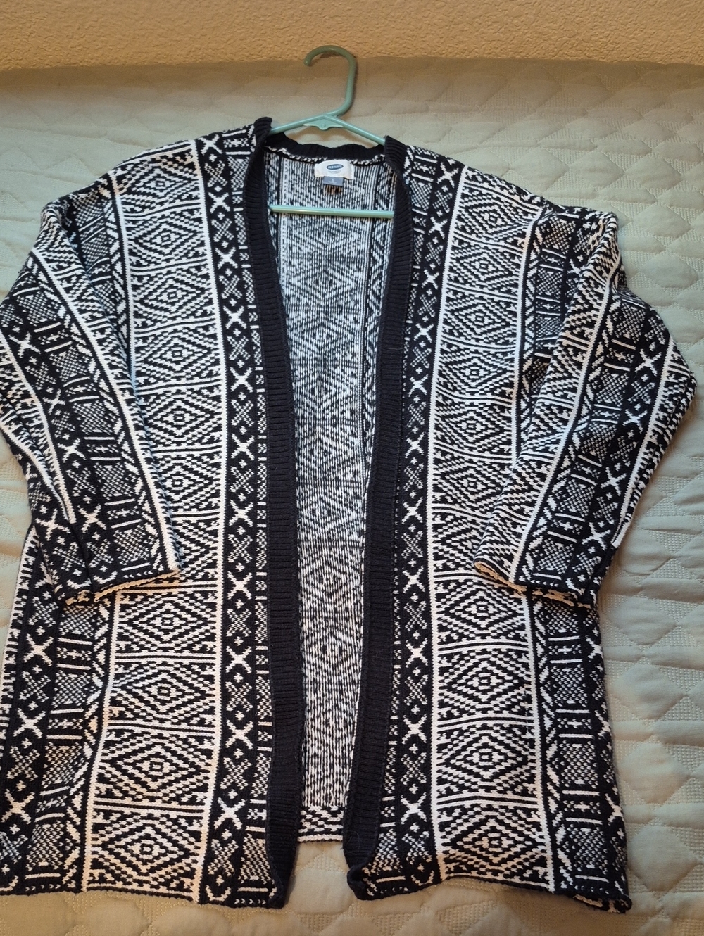 Old Navy Black & White Marled Crewneck Sweater